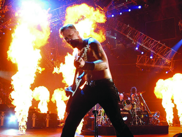 Metallica-Remote-Dragon-Heads